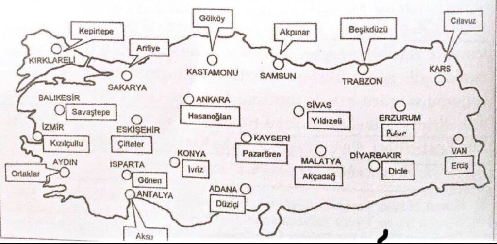 Türkiye'de var olmuş köy enstitüleri haritası.